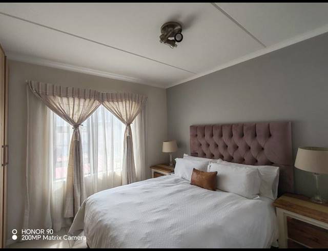 2 BEDROOM APARTMENT FOR SALE IN MODDERFONTEIN